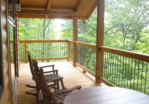 Dreamy Treehouse Getaway with Hot Tub
