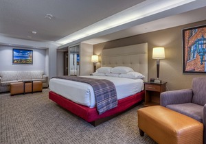 Drury Inn & Suites St. Louis - Fairview Heights