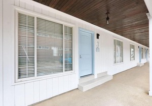 Dune Cottage Isle Suite (2 bed/2 bath beach condo)