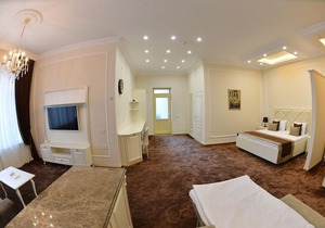 East Legend Hotel