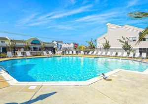 East of the Sun condo with WiFi, central AC, pool and tennis - walk to beach