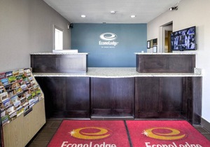 Econo Lodge Airport