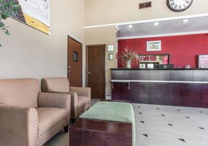 Econo Lodge Inn & Suites Fallbrook Downtown