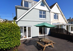 Eddystone - Four Bedroom House, Sleeps 8