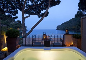 Eight Hotel Paraggi