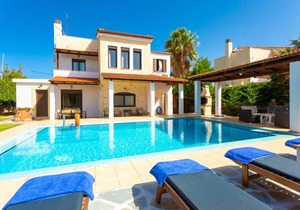 Ekklisies Dio: Large Private Pool, A/C, WiFi