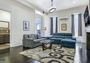 Elegant 4BR Condo in Downtown