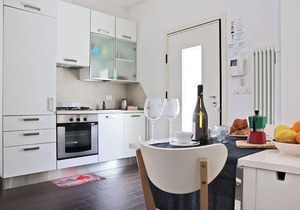Elegant and comfortable ground floor apartment 300m from the sea in Rimini with private parking space