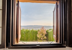Elegant apartment with wonderful views next to Granada