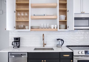 Elegant Brookline 1BR w/Gym & W/D, steps to Green Line, by Blueground