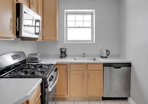 Elegant Evanston 2BR, 1 mile from Northwestern campus, by Blueground