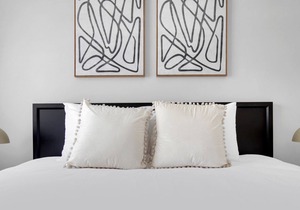 Elegant Evanston 2BR, 1 mile from Northwestern campus, by Blueground
