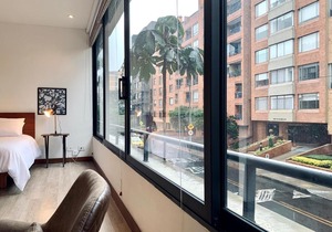 Elegant Loft in Luxury Building