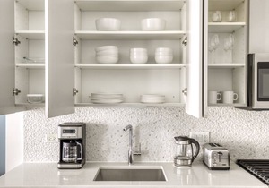 Elegant South Loop 1BR w/Gym & Pool, nr Grant Park, by Blueground