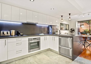 Elegantly Modern 2-Bed In The Heart of Chippendale
