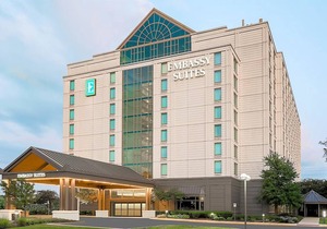 Embassy Suites by Hilton Chicago Lombard
