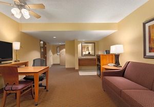 Embassy Suites by HILTON Los Angeles - International Airport South