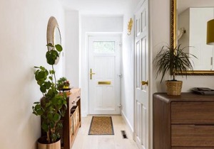 En-suite luxury large bedroom with parking and two tickets to Kew Gardens
