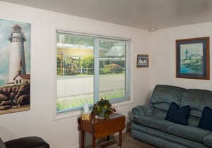 Enjoy an affordable beach getaway for up to 6 guests in Lincoln City, Oregon!