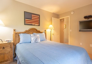 Enjoy the Lakeview! Complex centrally located in Kings Beach, right on the Lake!