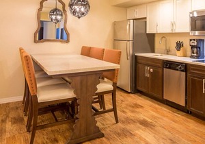 Enjoy the sands of the Atlantic in this tropical 2BD condo with resort amenities for family
