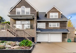 Enormous Ocean View Homes with Firepit & Deck - Short Walk to the Beach