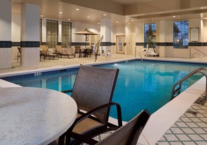 Equipped King Suite with FREE SHUTTLE | Free Breakfast + Gym Access