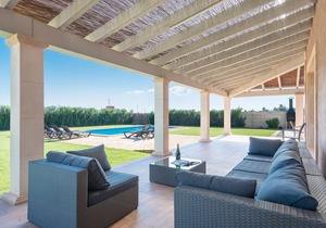 Es Moli D'en Sion - Five Bedroom Villa, Sleeps 10