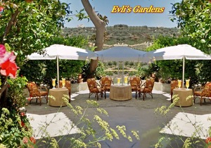 Evli Luxury self catering apartments 7minutes walk down to center of Rethymno
