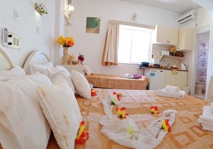 Evli Luxury self catering apartments 7minutes walk down to center of Rethymno