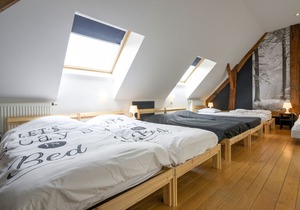 Expansive Holiday Home in Houyet with Garden
