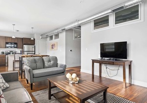 Experience Indy in Style Free Parking, DT Views