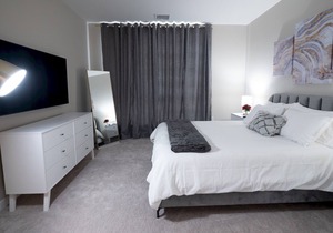 Exquisite Apt w/ Parking and Gym|Downtown at Yale