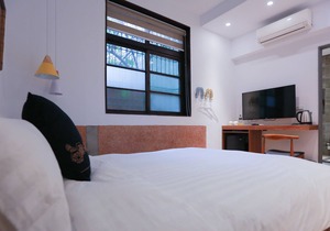F101 Double room in Tainan, Minzu Road