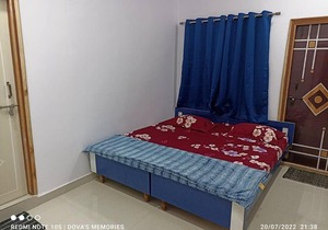F2- 2bedroom hill view unit with covered parking