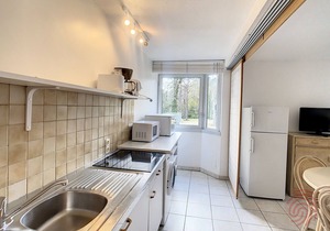 F2 Apartment in Lamalou, terrace, wifi, pets allowed, near center & spa