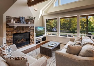 Fabulous Waterfront Home Ideal for Families and Friends