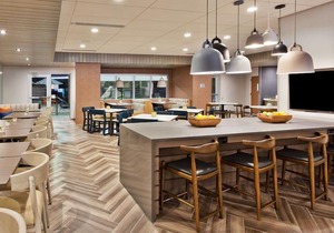 Fairfield Inn & Suites by Marriott Birmingham Colonnade