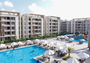 Family Chalet, Grand Hills Resort شاليه عائلي في قرية جراند هيلز الساحل