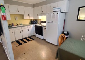Fantastic Location! Affordable Clean 2br/1ba