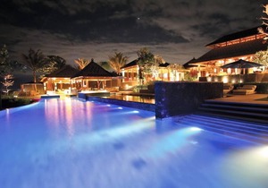 Fascinating 6BR Beach Front Villa Located In Pabean Beach! Stunning View!