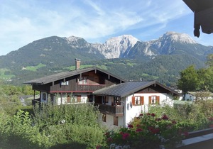 Ferienwohnung Nr. 2 Kehlsteinblick, 1 bis 2 Personen, 45 qm, 1 Schlafzimmer, Wohnküche und Balkon