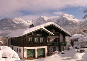 Ferienwohnung Nr. 2 Kehlsteinblick, 1 bis 2 Personen, 45 qm, 1 Schlafzimmer, Wohnküche und Balkon
