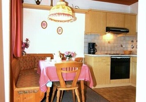 Ferienwohnung Nr. 4, 1 bis 4 Personen, 65 qm, 1 separates Schlafzimmer, Balkon