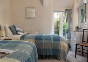 Ferry View - Three Bedroom House, Sleeps 6