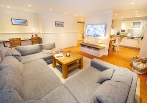 Feuerstein 5 exclusive apartment with terrace
