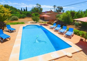 Finca "Can Cova" with Private Pool and Wi-Fi