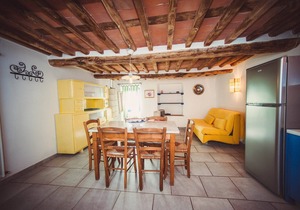 Flat with terrace,A/C, Wi-Fi, pool, e-car charging station, family friendly