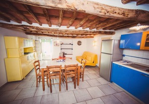 Flat with terrace,A/C, Wi-Fi, pool, e-car charging station, family friendly