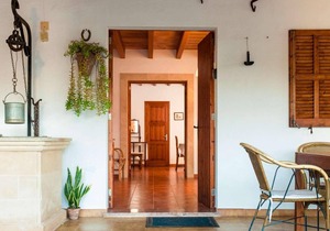 Four bed villa with pool in Pollensa.